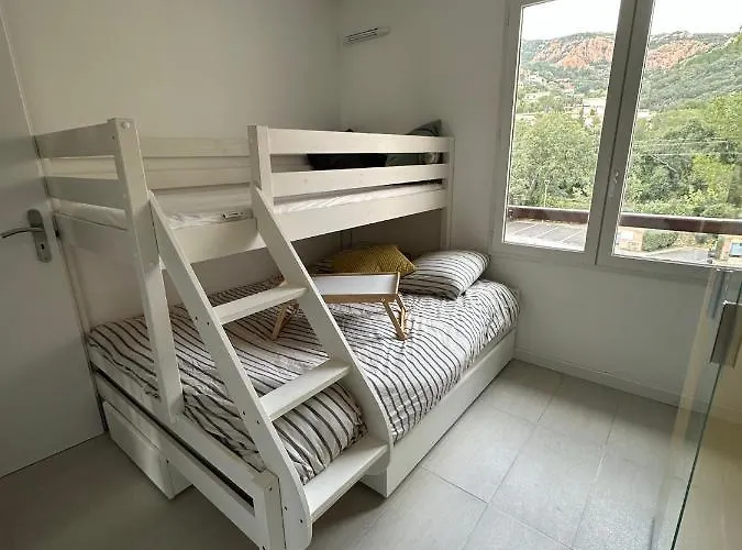 Front De Mer, Vue Exceptionnelle Panoramique * Saint-Raphaël